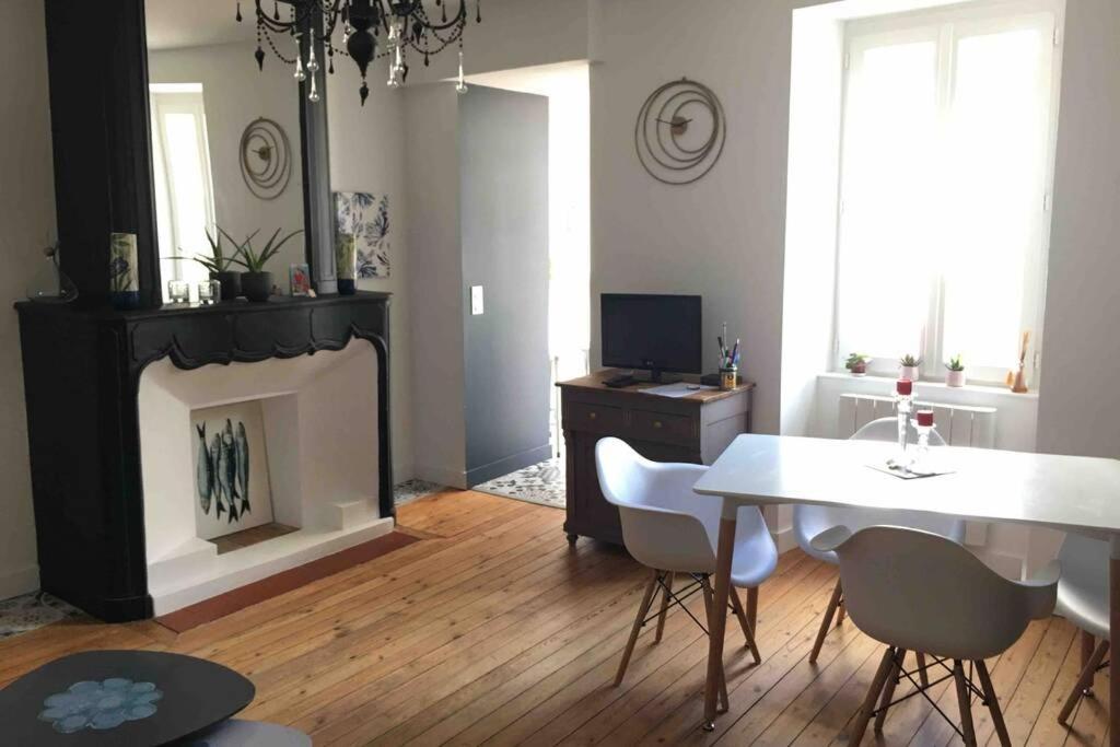 Appartement De Caractere Avec Terrasse. La Rochelle  Exterior photo